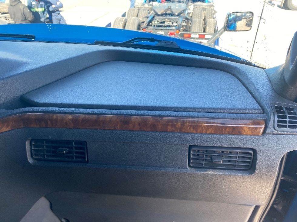 Sleeper Tractor-Heavy Duty Tractors-International-2020-LT625-El Paso-TX-774,877\n\t\tmiles-$ 28,000 - Image 14