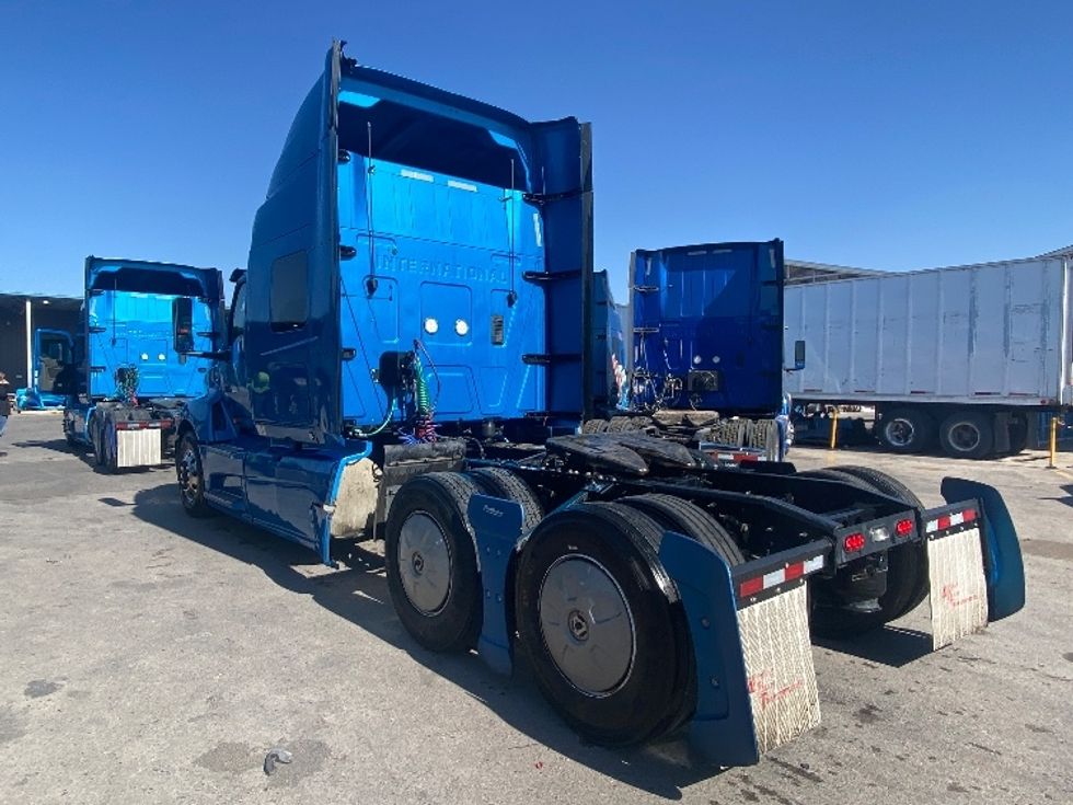 Sleeper Tractor-Heavy Duty Tractors-International-2020-LT625-El Paso-TX-774,877\n\t\tmiles-$ 28,000 - Image 5