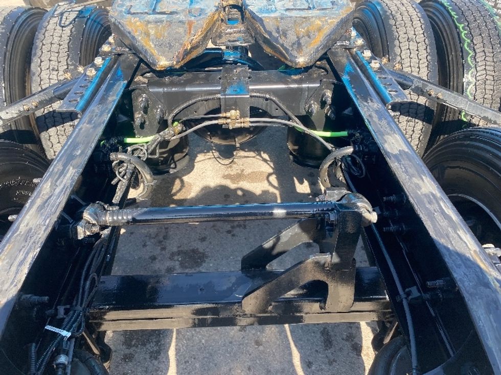 Sleeper Tractor-Heavy Duty Tractors-International-2020-LT625-El Paso-TX-774,877\n\t\tmiles-$ 28,000 - Image 6