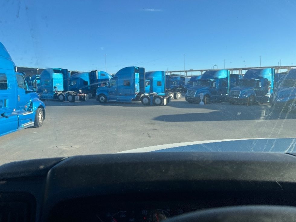 Sleeper Tractor-Heavy Duty Tractors-International-2020-LT625-El Paso-TX-774,902\n\t\tmiles-$ 28,000 - Image 11