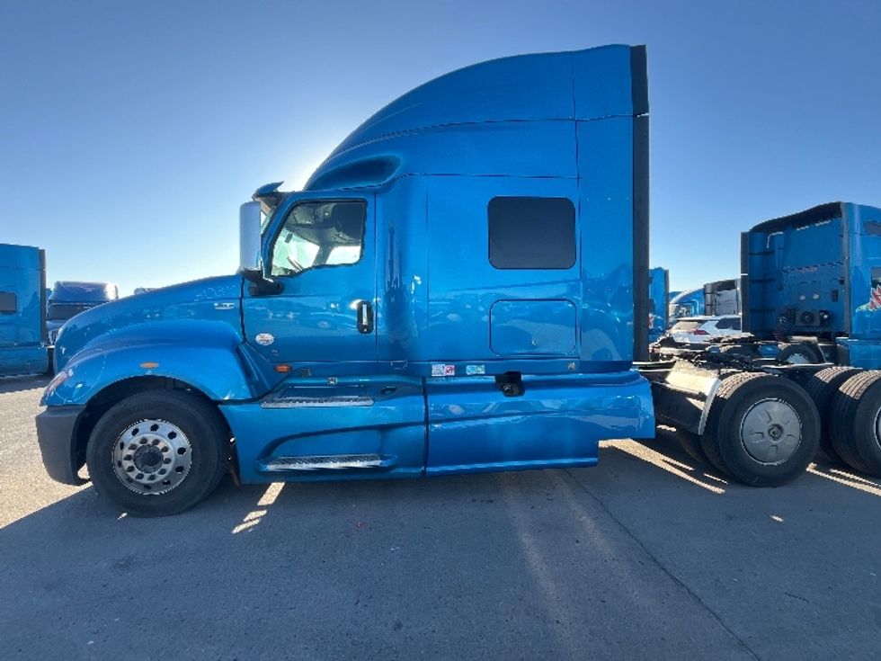 Sleeper Tractor-Heavy Duty Tractors-International-2020-LT625-El Paso-TX-774,902\n\t\tmiles-$ 28,000 - Image 4