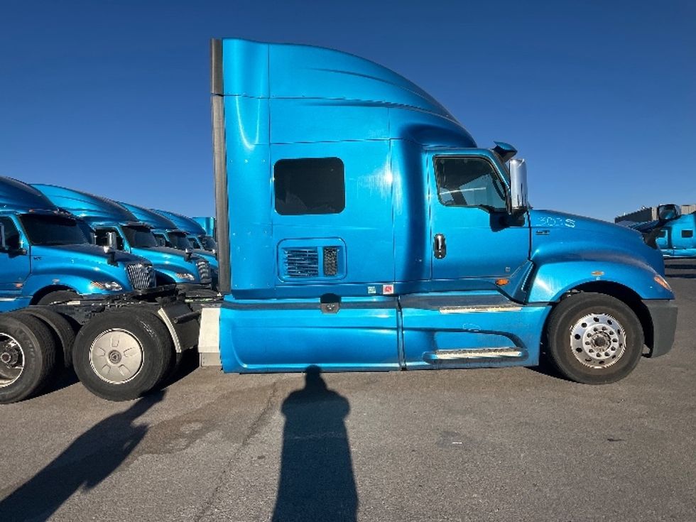Sleeper Tractor-Heavy Duty Tractors-International-2020-LT625-El Paso-TX-774,902\n\t\tmiles-$ 28,000 - Image 8