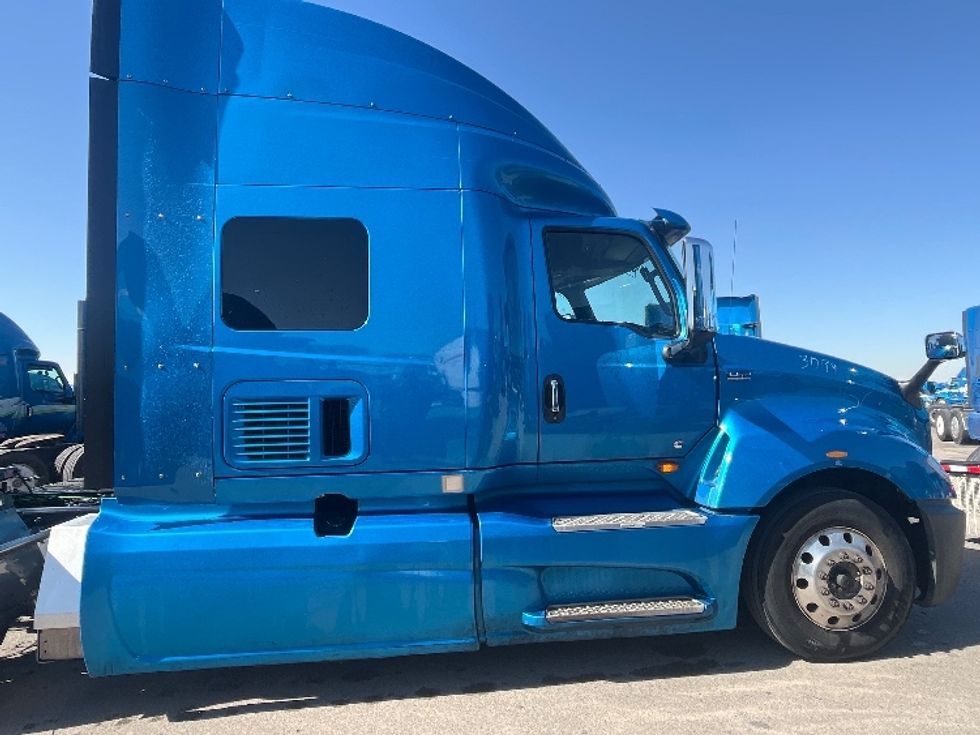 Sleeper Tractor-Heavy Duty Tractors-International-2020-LT625-El Paso-TX-775,001\n\t\tmiles-$ 28,000 - Image 8