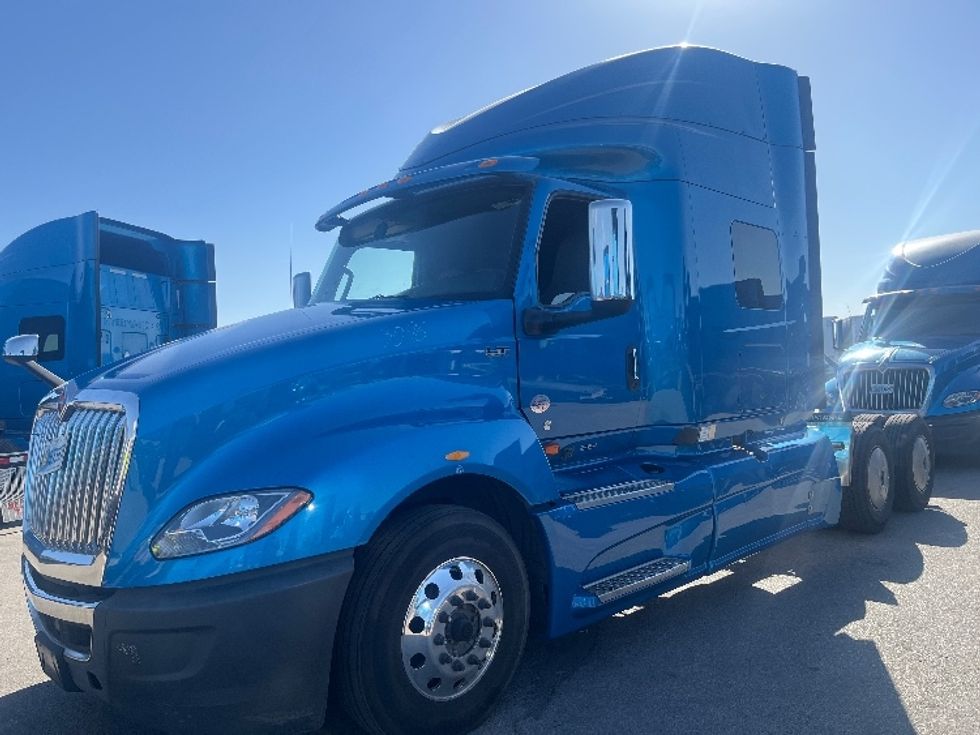 Sleeper Tractor-Heavy Duty Tractors-International-2020-LT625-El Paso-TX-775,031\n\t\tmiles-$ 28,000 - Image 3