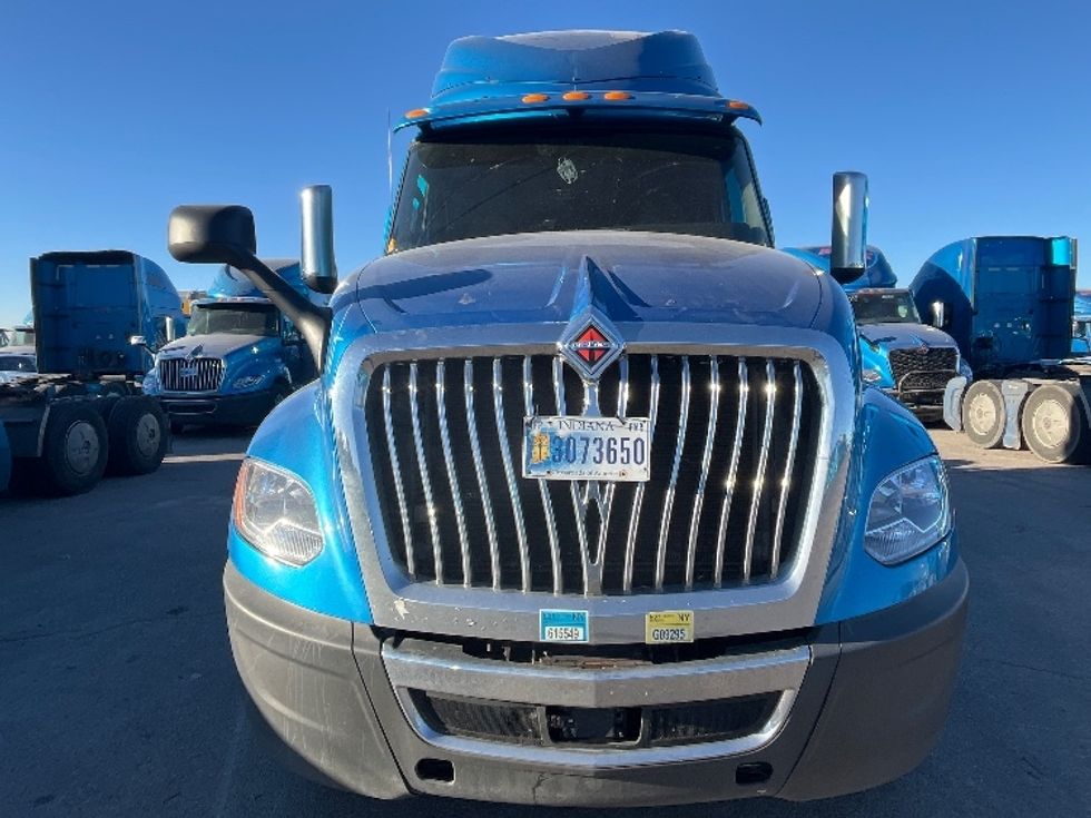 Sleeper Tractor-Heavy Duty Tractors-International-2020-LT625-El Paso-TX-775,114\n\t\tmiles-$ 28,000 - Image 2