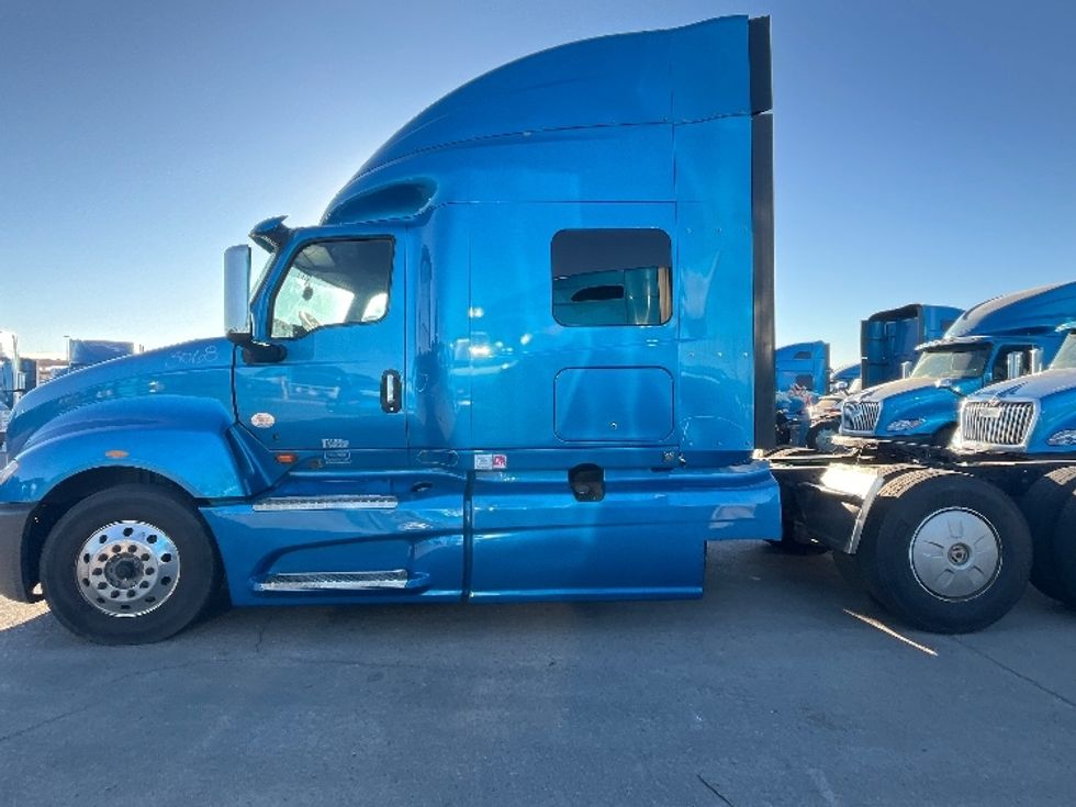 Sleeper Tractor-Heavy Duty Tractors-International-2020-LT625-El Paso-TX-775,114\n\t\tmiles-$ 28,000 - Image 4