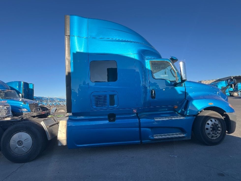 Sleeper Tractor-Heavy Duty Tractors-International-2020-LT625-El Paso-TX-775,114\n\t\tmiles-$ 28,000 - Image 8