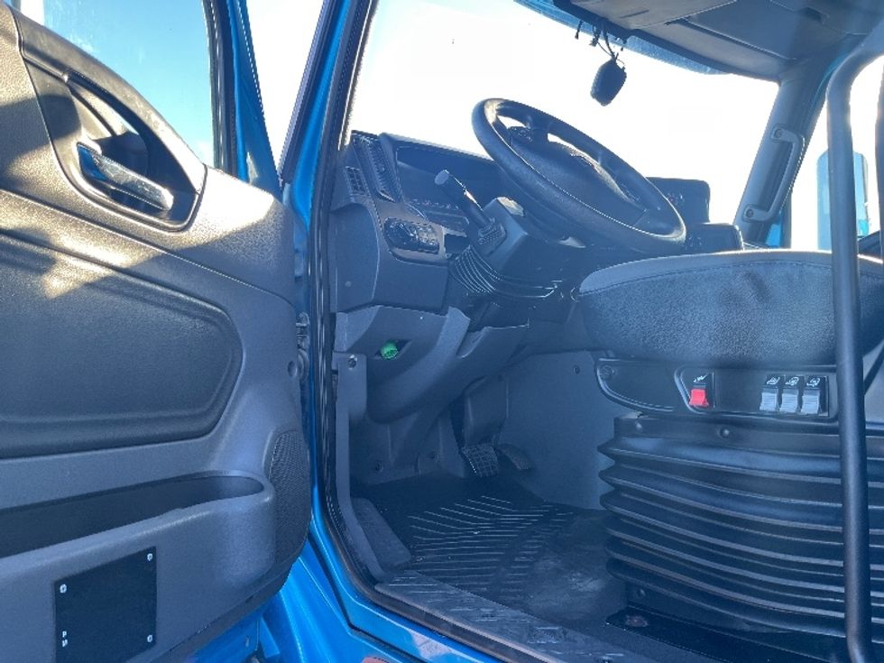 Sleeper Tractor-Heavy Duty Tractors-International-2020-LT625-El Paso-TX-775,114\n\t\tmiles-$ 28,000 - Image 9