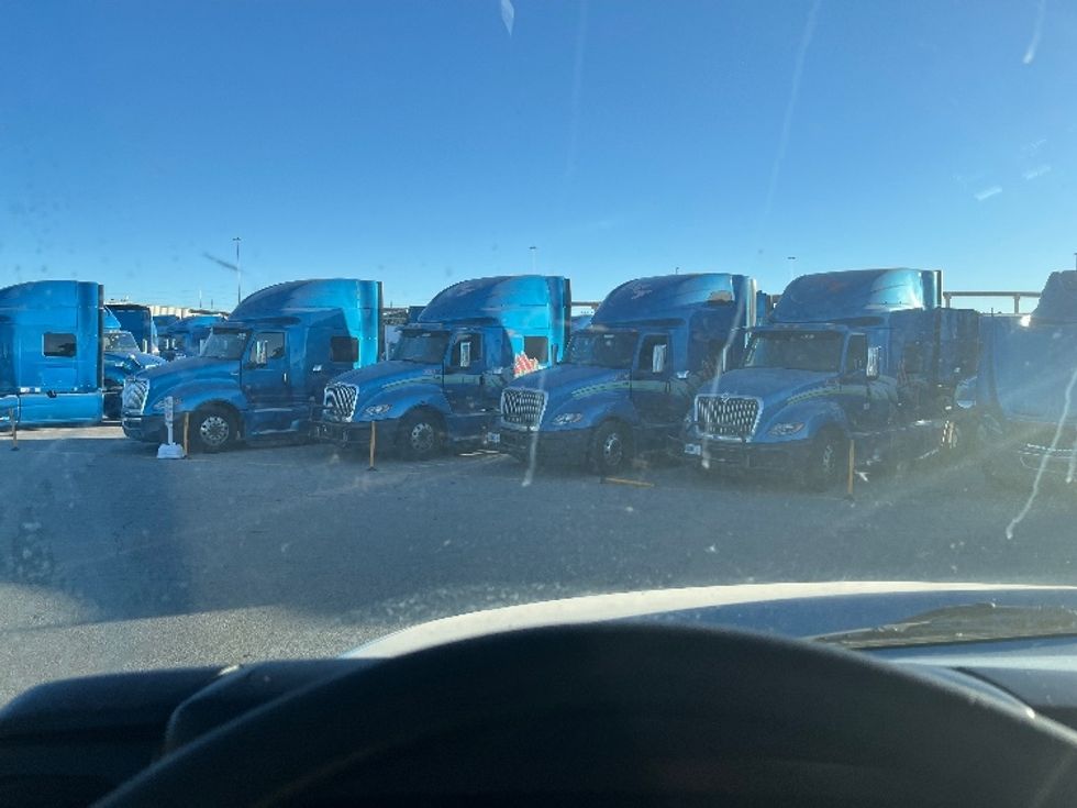 Sleeper Tractor-Heavy Duty Tractors-International-2020-LT625-El Paso-TX-775,204\n\t\tmiles-$ 28,000 - Image 11