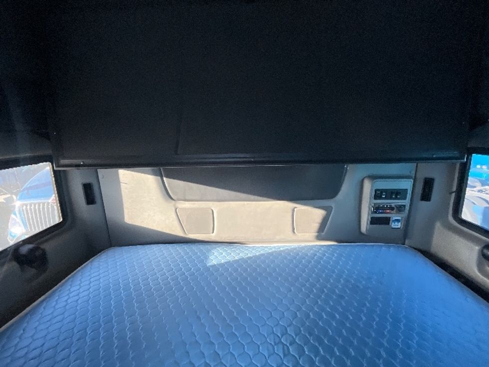 Sleeper Tractor-Heavy Duty Tractors-International-2020-LT625-El Paso-TX-775,204\n\t\tmiles-$ 28,000 - Image 16