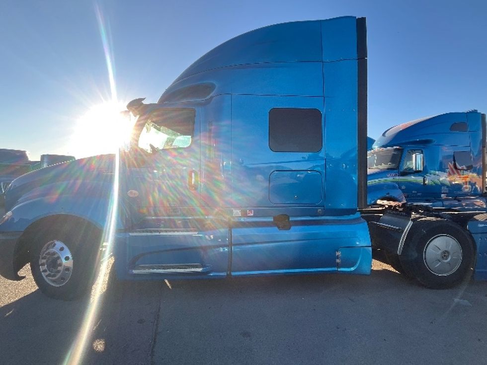 Sleeper Tractor-Heavy Duty Tractors-International-2020-LT625-El Paso-TX-775,204\n\t\tmiles-$ 28,000 - Image 4