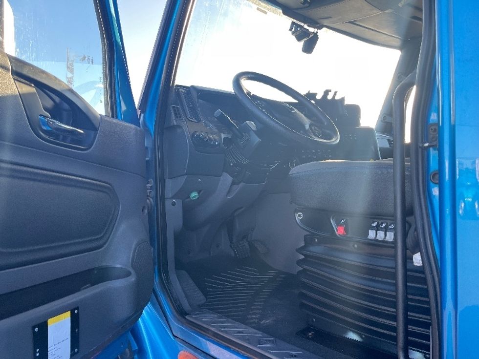 Sleeper Tractor-Heavy Duty Tractors-International-2020-LT625-El Paso-TX-775,204\n\t\tmiles-$ 28,000 - Image 9