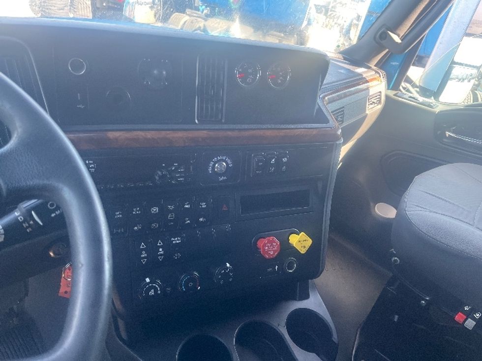 Sleeper Tractor-Heavy Duty Tractors-International-2020-LT625-El Paso-TX-775,242\n\t\tmiles-$ 28,000 - Image 10