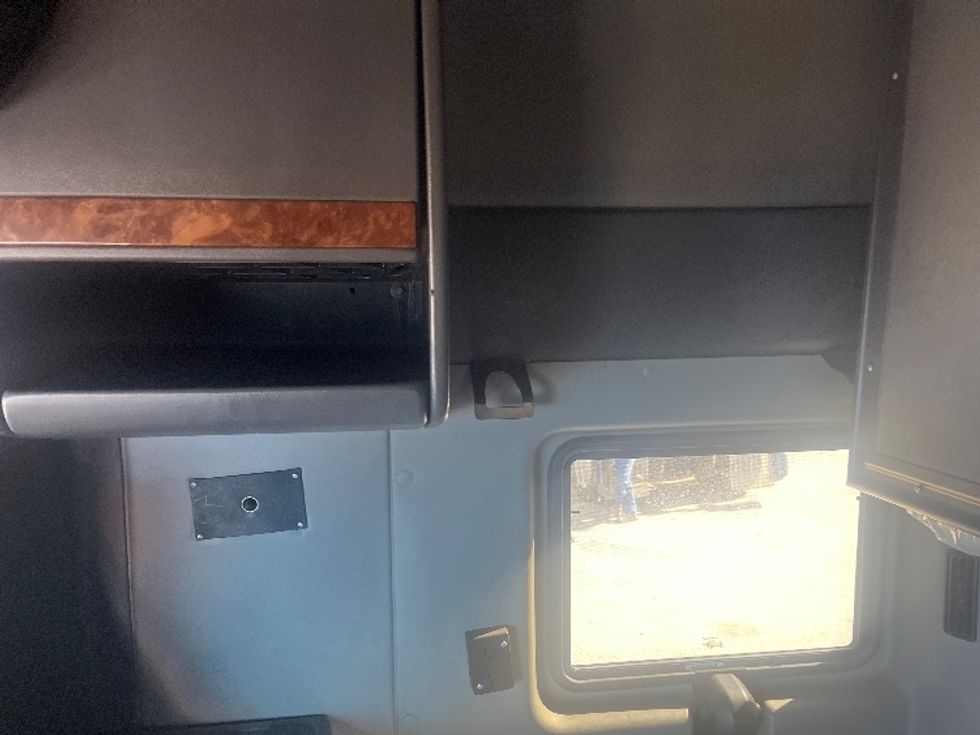 Sleeper Tractor-Heavy Duty Tractors-International-2020-LT625-El Paso-TX-775,242\n\t\tmiles-$ 28,000 - Image 19