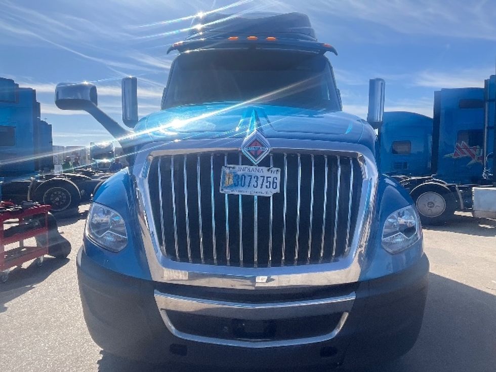 Sleeper Tractor-Heavy Duty Tractors-International-2020-LT625-El Paso-TX-775,242\n\t\tmiles-$ 28,000 - Image 2