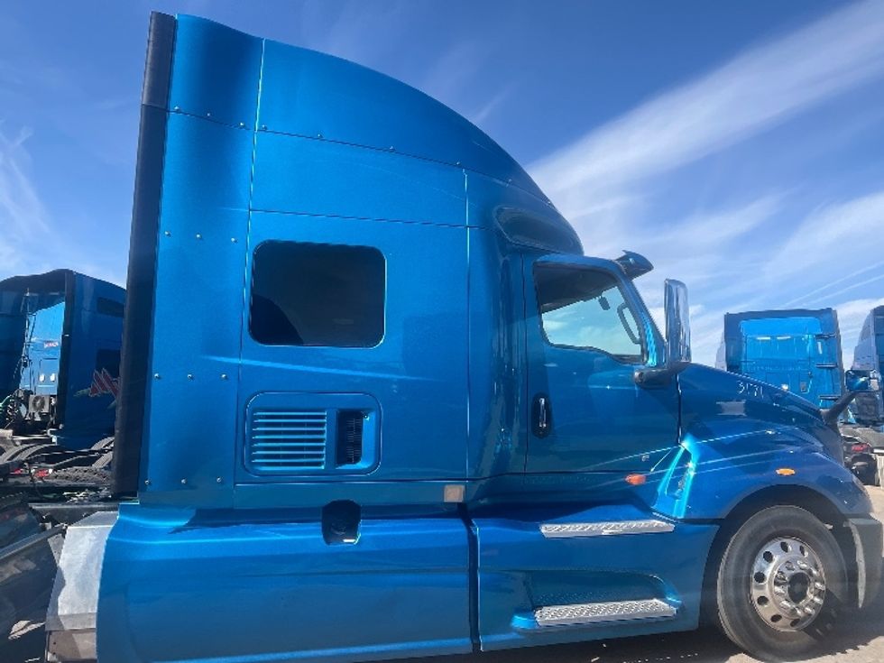 Sleeper Tractor-Heavy Duty Tractors-International-2020-LT625-El Paso-TX-775,242\n\t\tmiles-$ 28,000 - Image 8