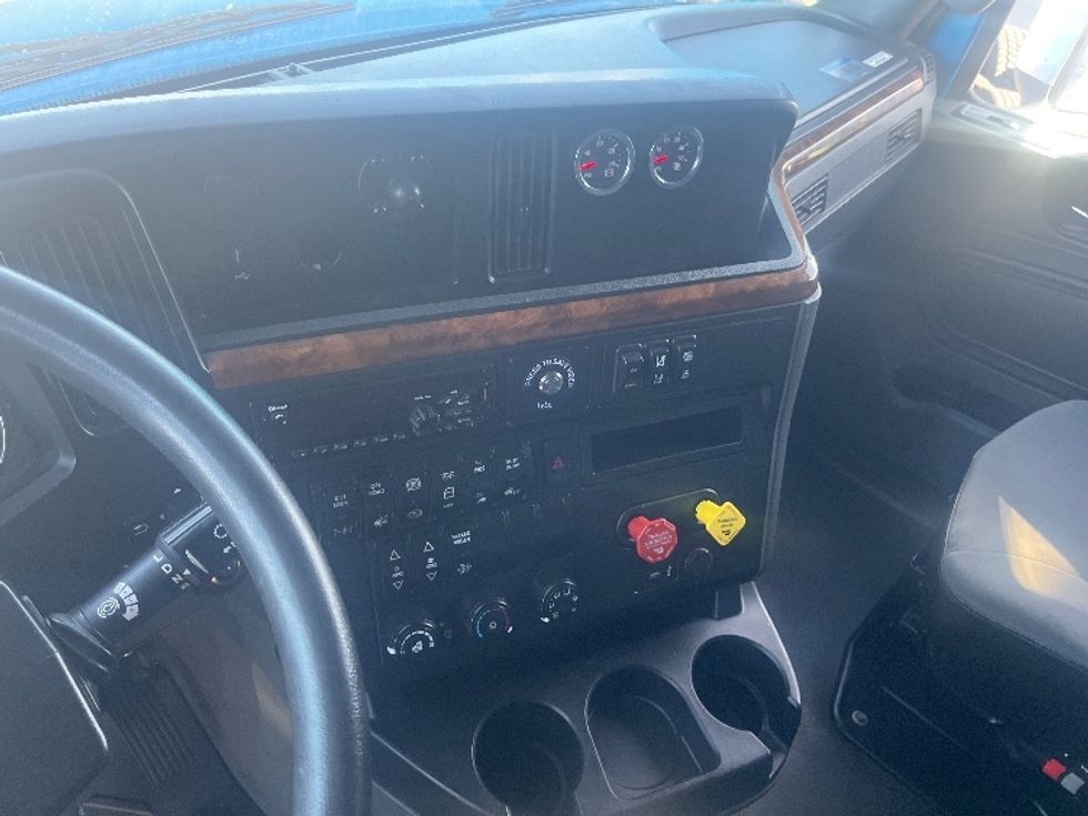 Sleeper Tractor-Heavy Duty Tractors-International-2020-LT625-El Paso-TX-775,510\n\t\tmiles-$ 28,000 - Image 10