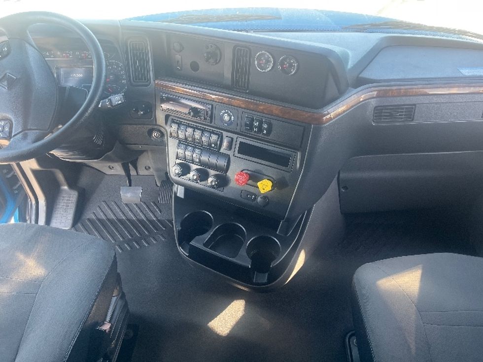 Sleeper Tractor-Heavy Duty Tractors-International-2020-LT625-El Paso-TX-775,510\n\t\tmiles-$ 28,000 - Image 12