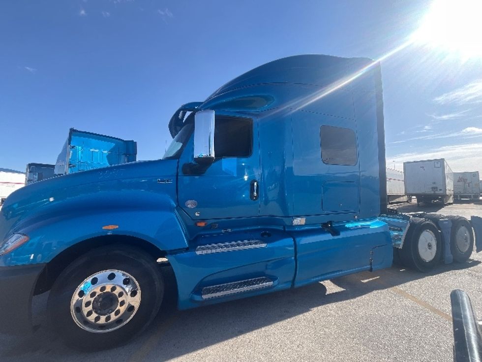 Sleeper Tractor-Heavy Duty Tractors-International-2020-LT625-El Paso-TX-775,510\n\t\tmiles-$ 28,000 - Image 4