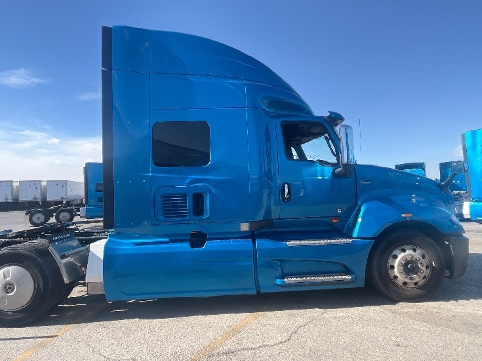 Sleeper Tractor-Heavy Duty Tractors-International-2020-LT625-El Paso-TX-775,510\n\t\tmiles-$ 28,000 - Image 8