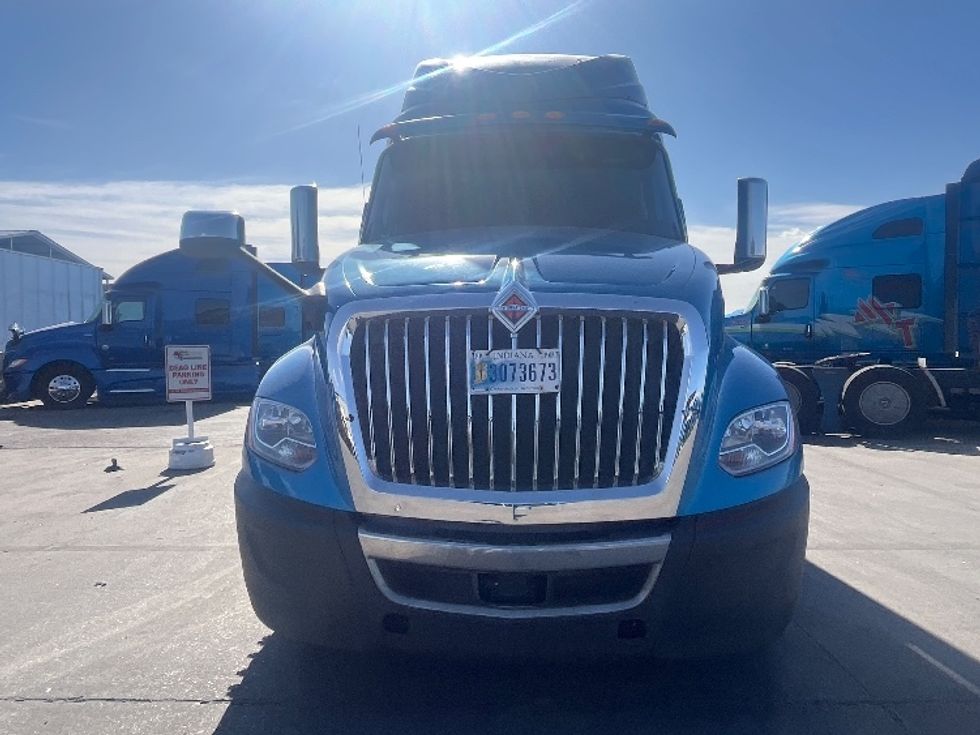 Sleeper Tractor-Heavy Duty Tractors-International-2020-LT625-El Paso-TX-775,694\n\t\tmiles-$ 28,000 - Image 2