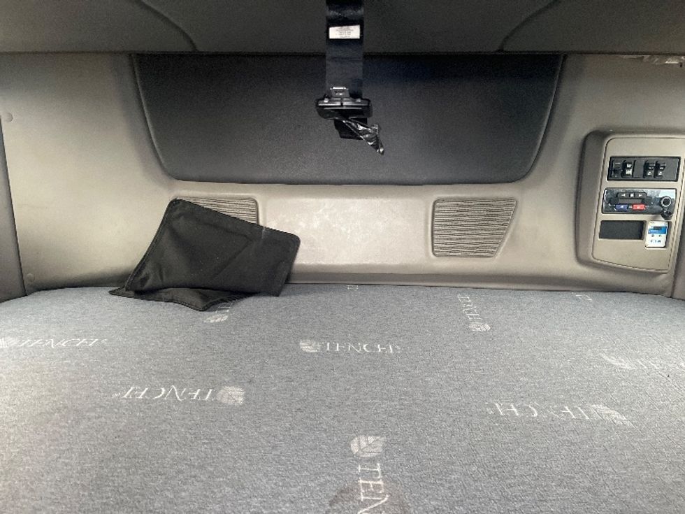 Sleeper Tractor-Heavy Duty Tractors-International-2020-LT625-El Paso-TX-775,766\n\t\tmiles-$ 28,000 - Image 16