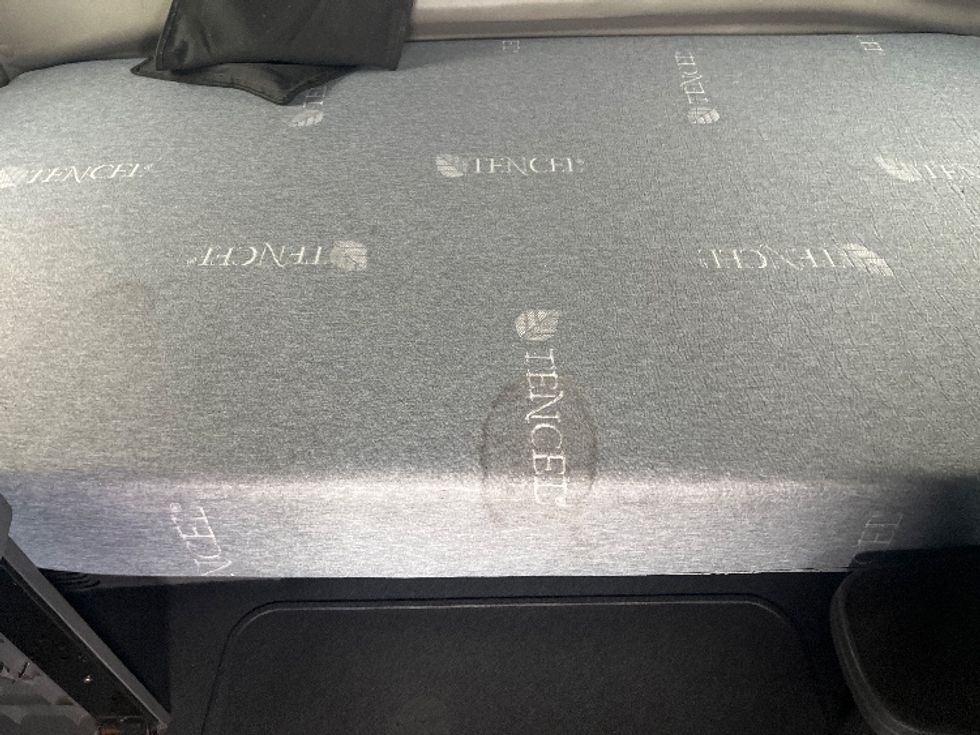 Sleeper Tractor-Heavy Duty Tractors-International-2020-LT625-El Paso-TX-775,766\n\t\tmiles-$ 28,000 - Image 17