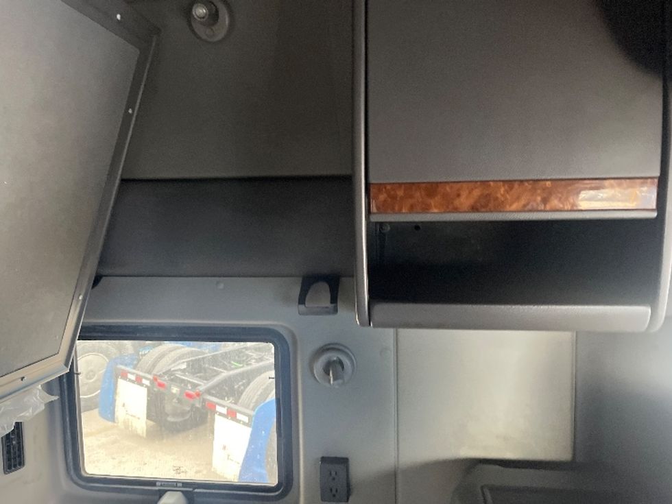 Sleeper Tractor-Heavy Duty Tractors-International-2020-LT625-El Paso-TX-775,766\n\t\tmiles-$ 28,000 - Image 18