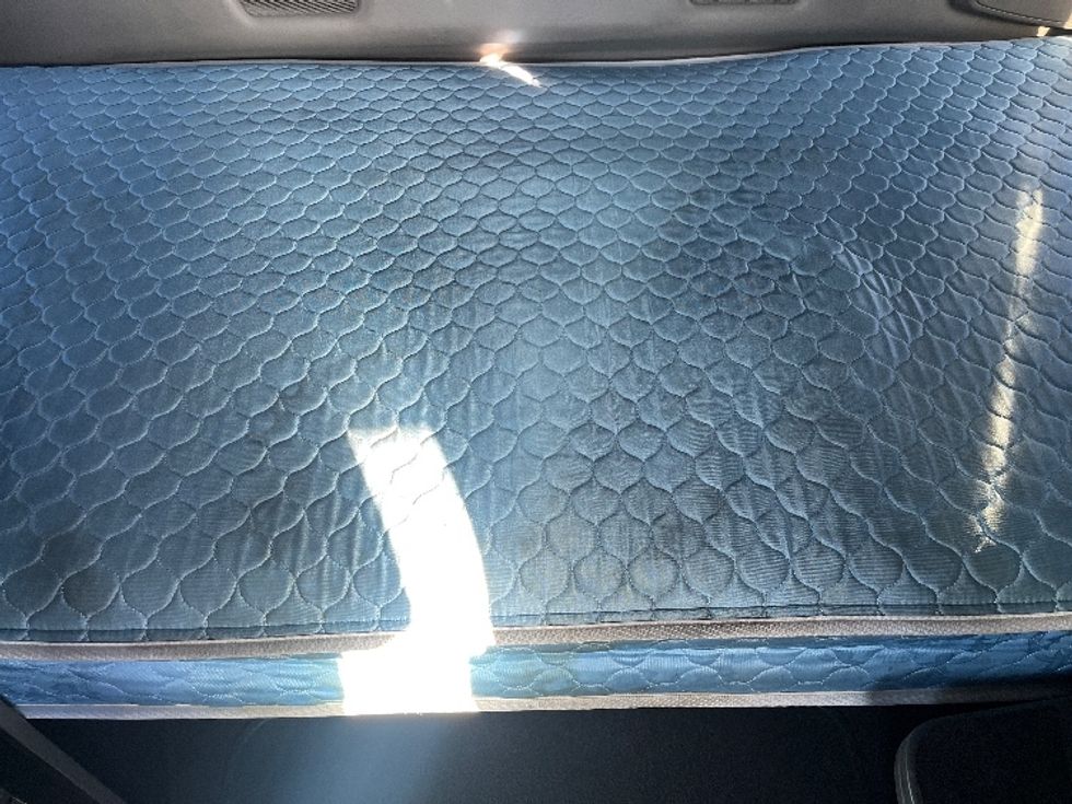 Sleeper Tractor-Heavy Duty Tractors-International-2020-LT625-El Paso-TX-776,074\n\t\tmiles-$ 28,000 - Image 17