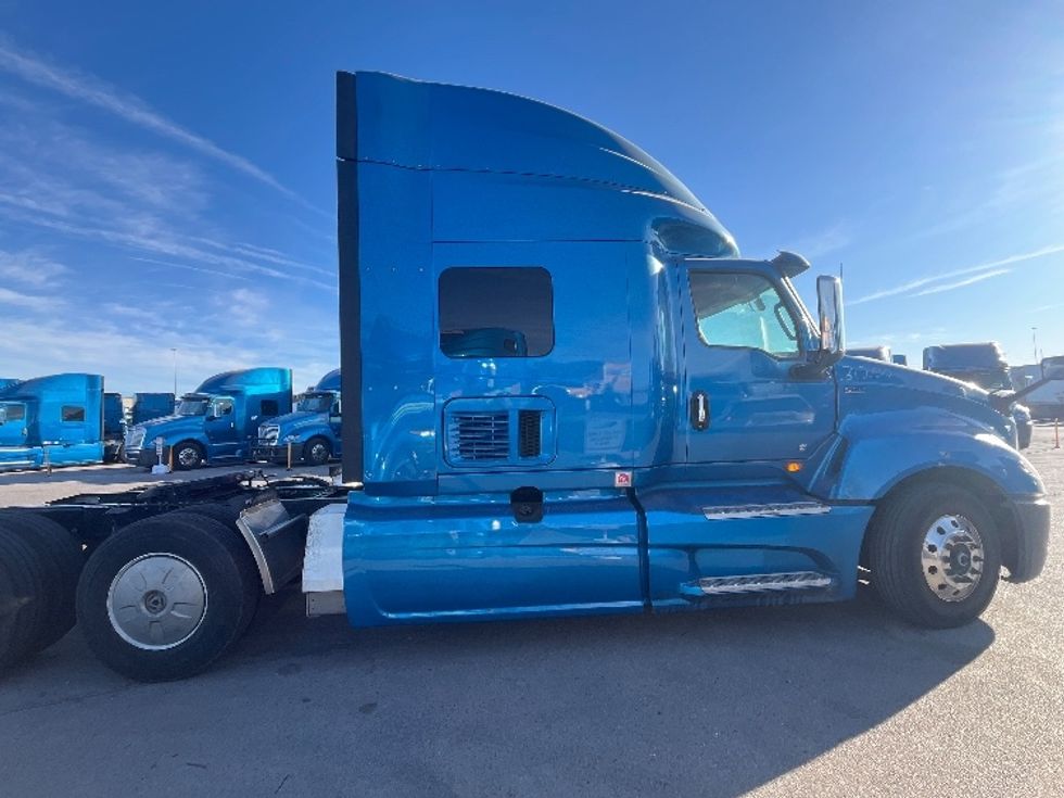 Sleeper Tractor-Heavy Duty Tractors-International-2020-LT625-El Paso-TX-776,074\n\t\tmiles-$ 28,000 - Image 8