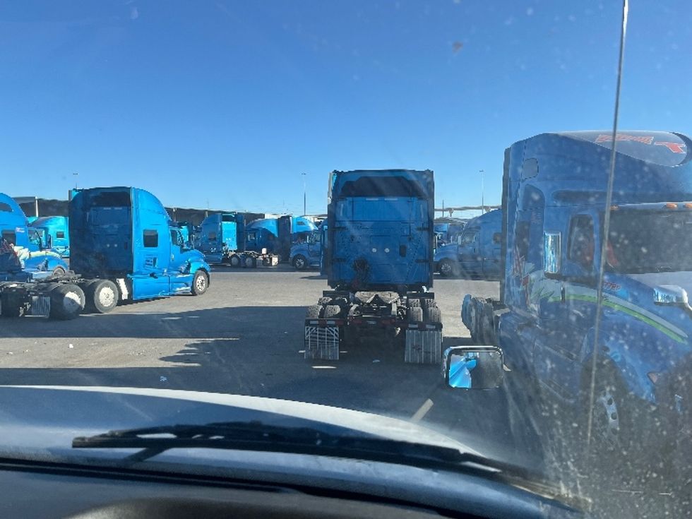 Sleeper Tractor-Heavy Duty Tractors-International-2020-LT625-El Paso-TX-776,590\n\t\tmiles-$ 28,000 - Image 14