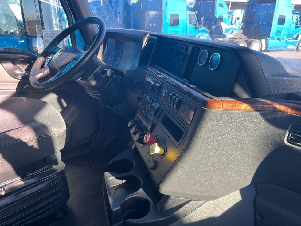 Sleeper Tractor-Heavy Duty Tractors-International-2020-LT625-El Paso-TX-776,590\n\t\tmiles-$ 28,000 - Image 15