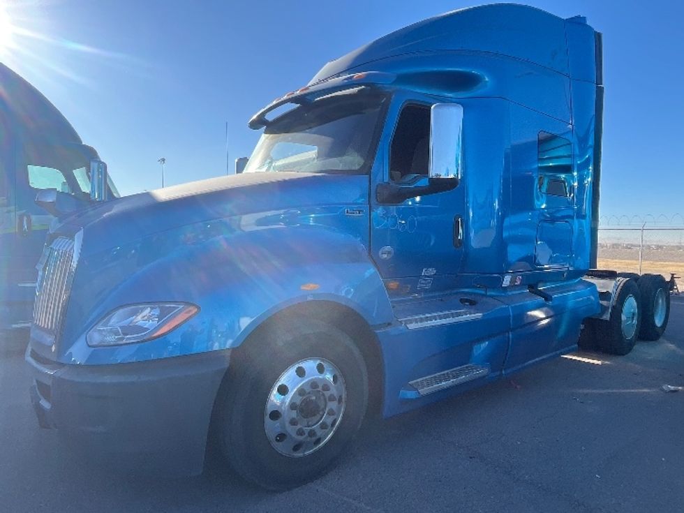 Sleeper Tractor-Heavy Duty Tractors-International-2020-LT625-El Paso-TX-776,590\n\t\tmiles-$ 28,000 - Image 3