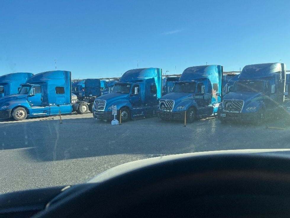 Sleeper Tractor-Heavy Duty Tractors-International-2020-LT625-El Paso-TX-776,650\n\t\tmiles-$ 28,000 - Image 11