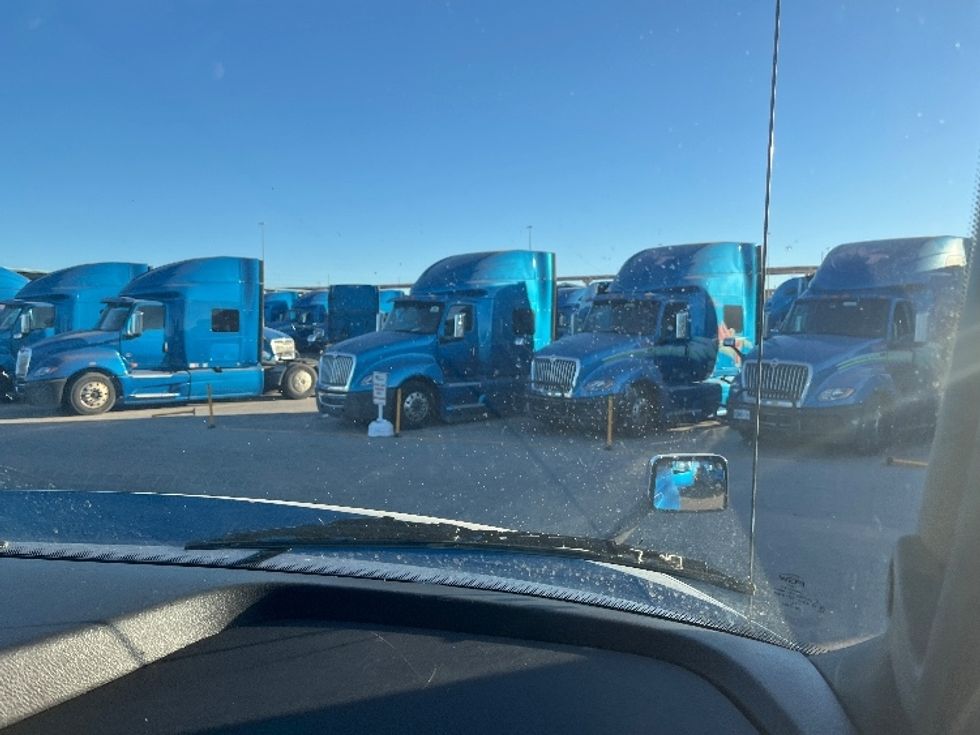 Sleeper Tractor-Heavy Duty Tractors-International-2020-LT625-El Paso-TX-776,650\n\t\tmiles-$ 28,000 - Image 14