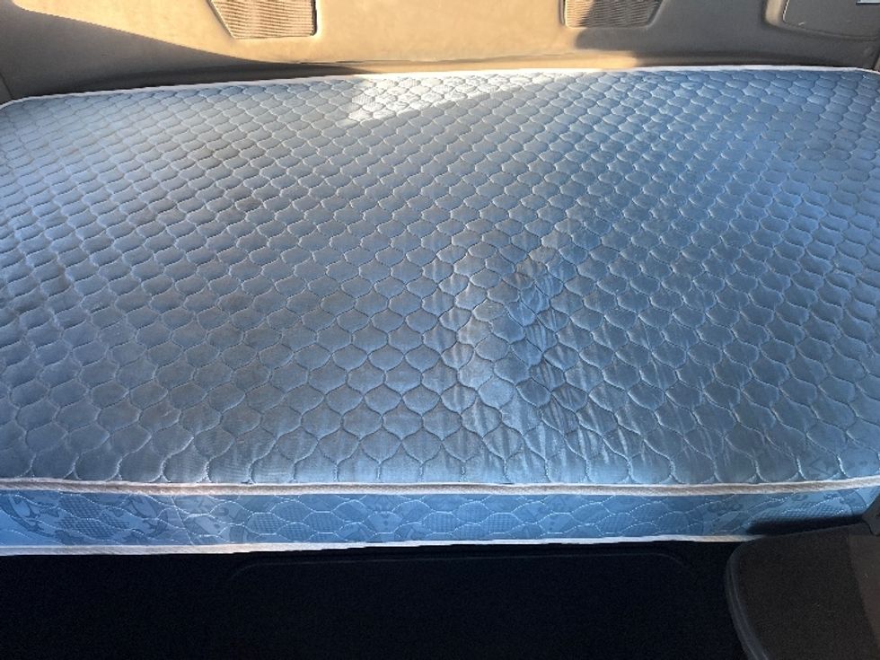 Sleeper Tractor-Heavy Duty Tractors-International-2020-LT625-El Paso-TX-776,650\n\t\tmiles-$ 28,000 - Image 17