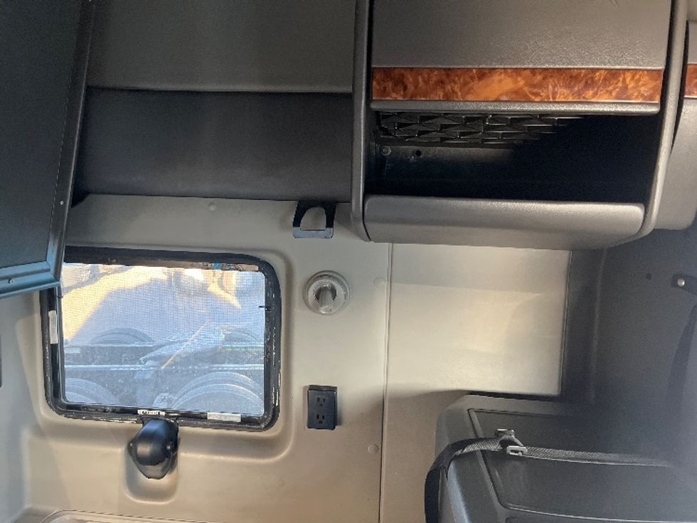 Sleeper Tractor-Heavy Duty Tractors-International-2020-LT625-El Paso-TX-776,650\n\t\tmiles-$ 28,000 - Image 18