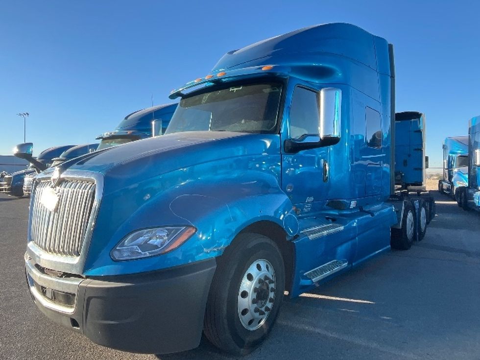 Sleeper Tractor-Heavy Duty Tractors-International-2020-LT625-El Paso-TX-776,650\n\t\tmiles-$ 28,000 - Image 3