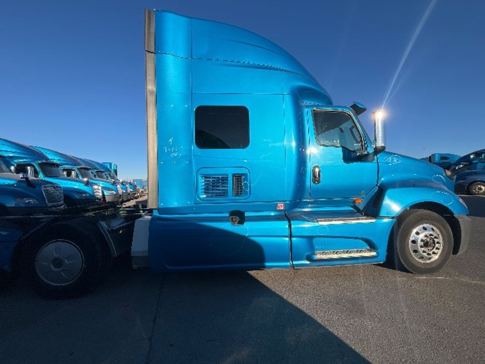 Sleeper Tractor-Heavy Duty Tractors-International-2020-LT625-El Paso-TX-776,650\n\t\tmiles-$ 28,000 - Image 8
