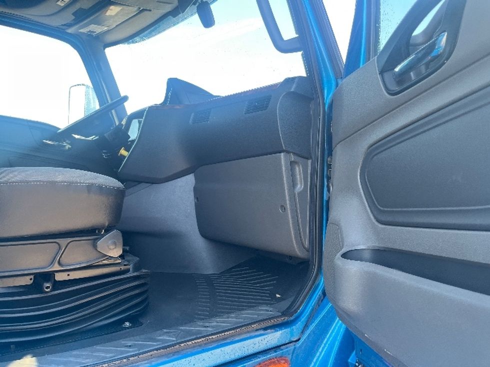 Sleeper Tractor-Heavy Duty Tractors-International-2020-LT625-El Paso-TX-776,744\n\t\tmiles-$ 28,000 - Image 13