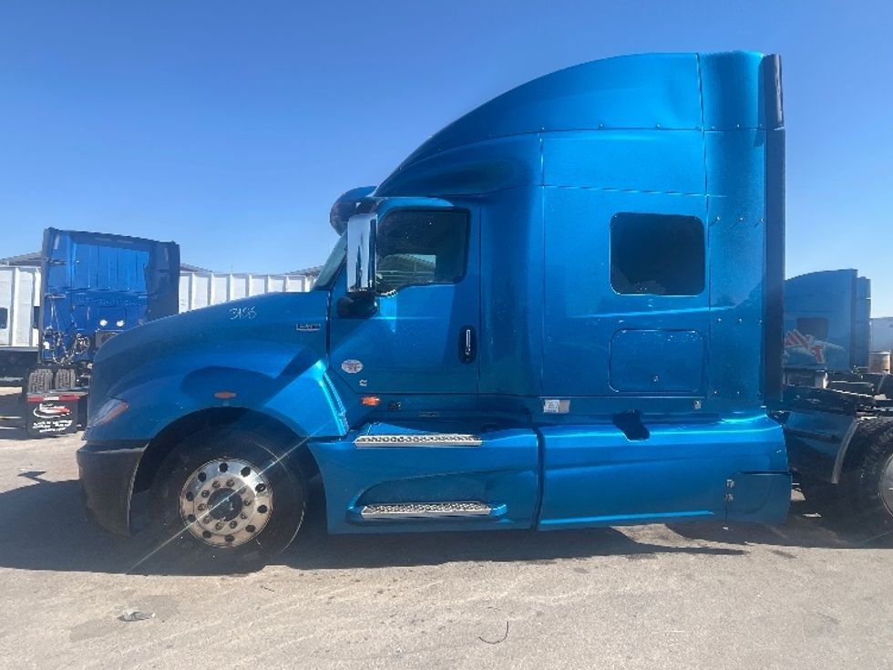 Sleeper Tractor-Heavy Duty Tractors-International-2020-LT625-El Paso-TX-776,744\n\t\tmiles-$ 28,000 - Image 4