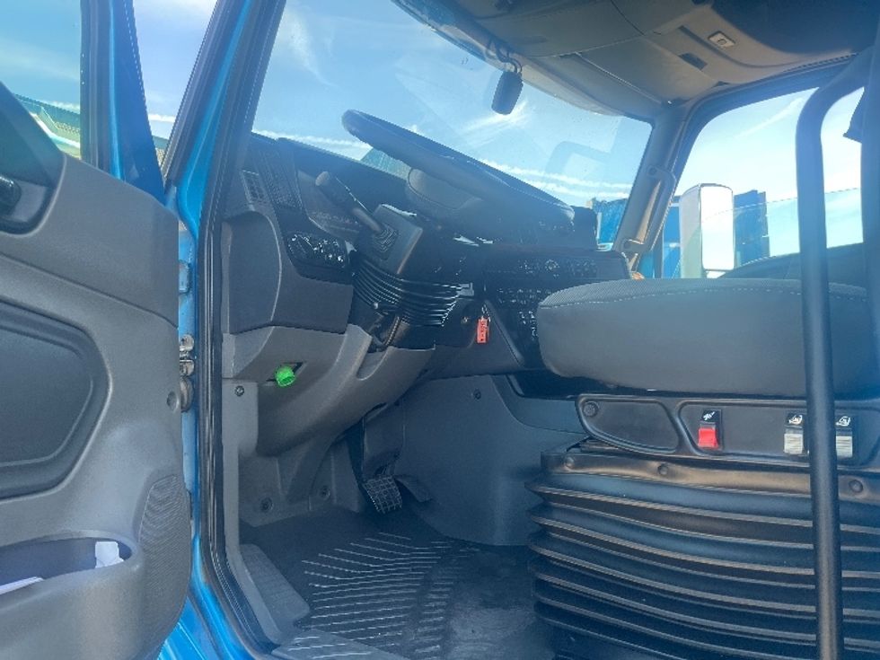 Sleeper Tractor-Heavy Duty Tractors-International-2020-LT625-El Paso-TX-776,919\n\t\tmiles-$ 28,000 - Image 9