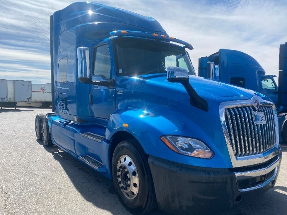 Sleeper Tractor-Heavy Duty Tractors-International-2020-LT625-El Paso-TX-777,278\n\t\tmiles-$ 28,000 - Image 1