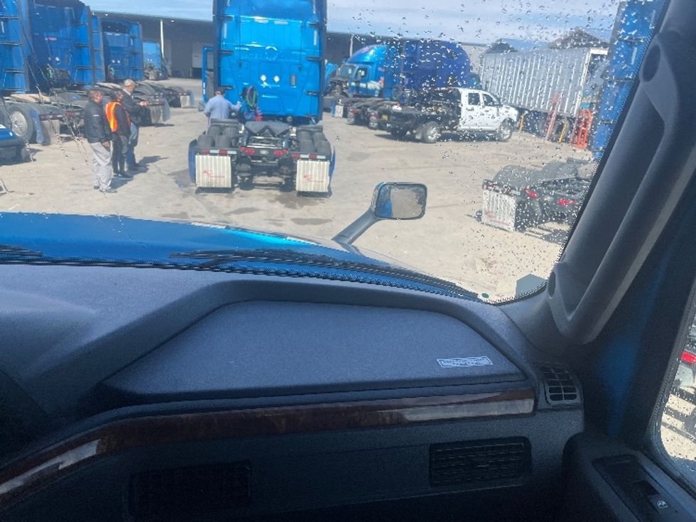 Sleeper Tractor-Heavy Duty Tractors-International-2020-LT625-El Paso-TX-777,278\n\t\tmiles-$ 28,000 - Image 14