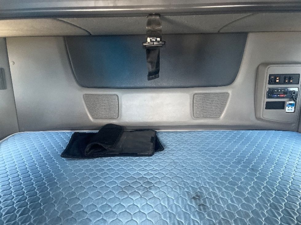 Sleeper Tractor-Heavy Duty Tractors-International-2020-LT625-El Paso-TX-777,278\n\t\tmiles-$ 28,000 - Image 16