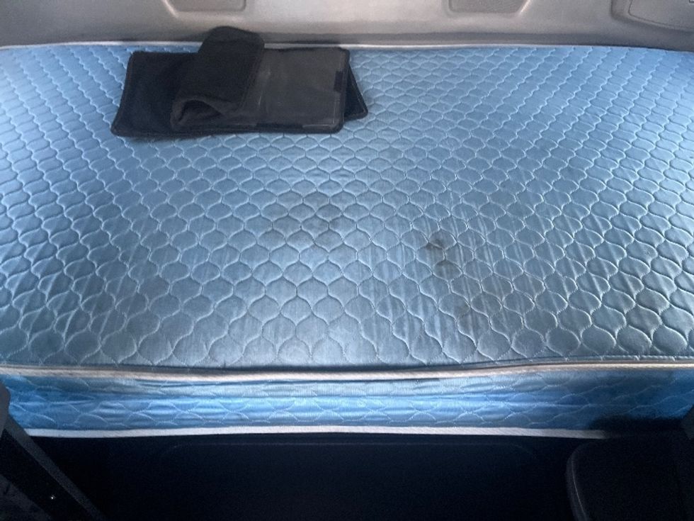 Sleeper Tractor-Heavy Duty Tractors-International-2020-LT625-El Paso-TX-777,278\n\t\tmiles-$ 28,000 - Image 17