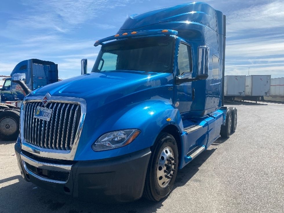 Sleeper Tractor-Heavy Duty Tractors-International-2020-LT625-El Paso-TX-777,278\n\t\tmiles-$ 28,000 - Image 3