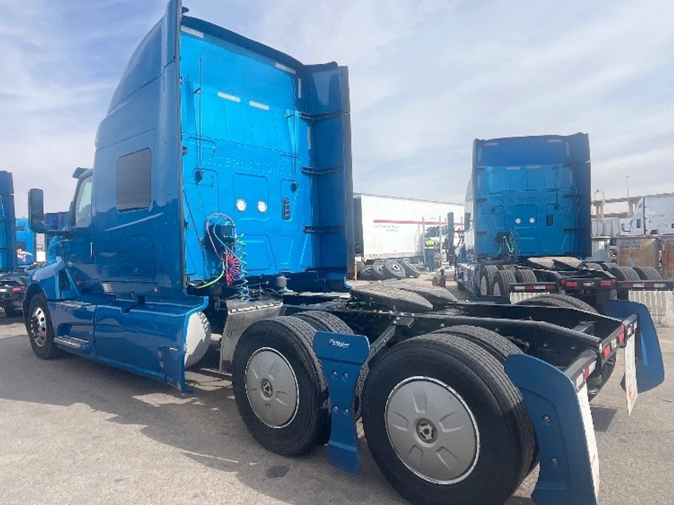Sleeper Tractor-Heavy Duty Tractors-International-2020-LT625-El Paso-TX-778,410\n\t\tmiles-$ 28,000 - Image 5