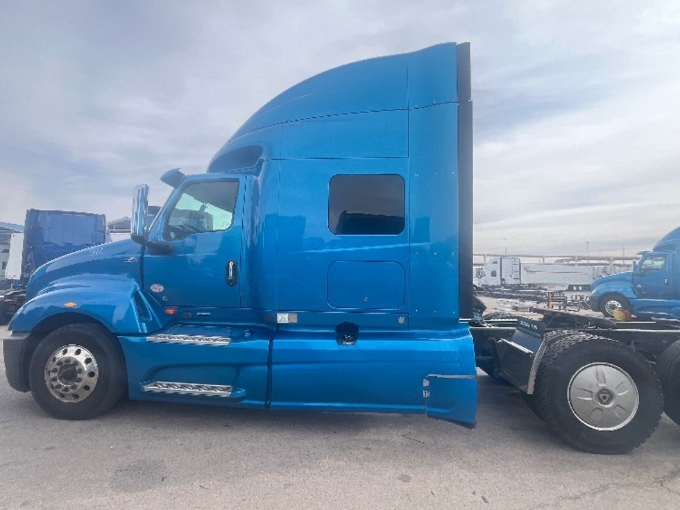 Sleeper Tractor-Heavy Duty Tractors-International-2020-LT625-El Paso-TX-778,796\n\t\tmiles-$ 28,000 - Image 4