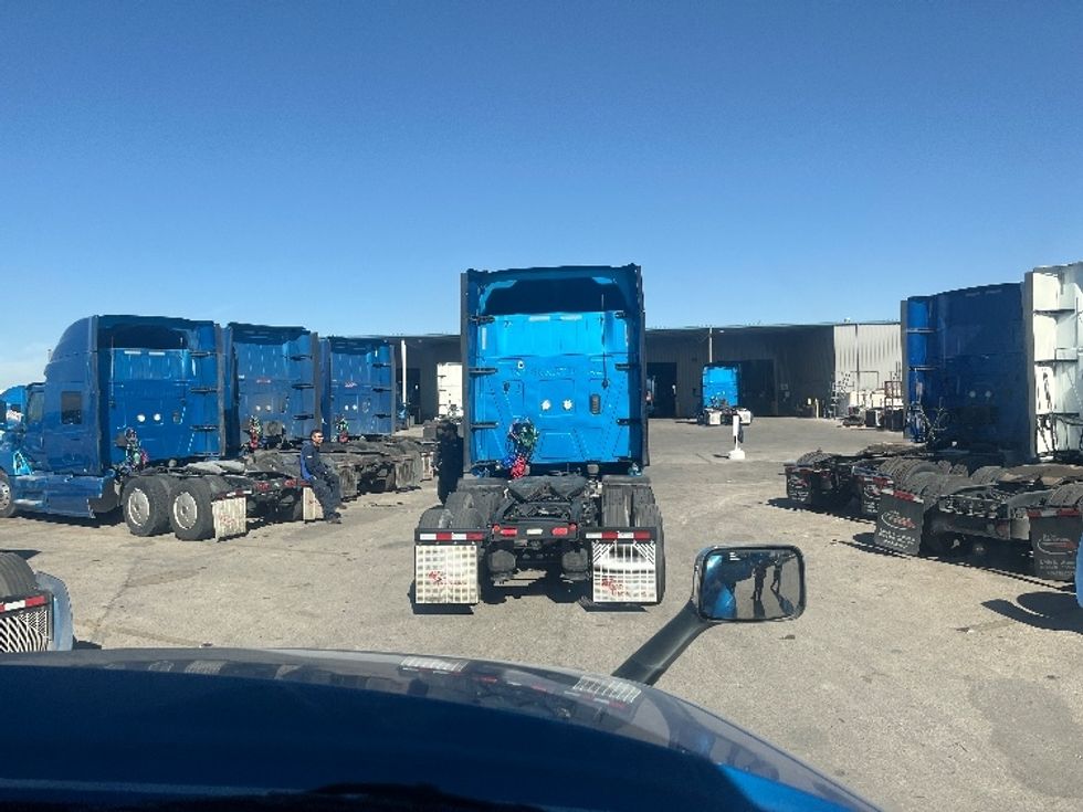 Sleeper Tractor-Heavy Duty Tractors-International-2020-LT625-El Paso-TX-779,582\n\t\tmiles-$ 28,000 - Image 14